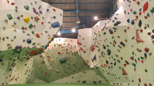 神奈川県のクライミング施設「GRIMROCK（グリムロック） クライミングジム」